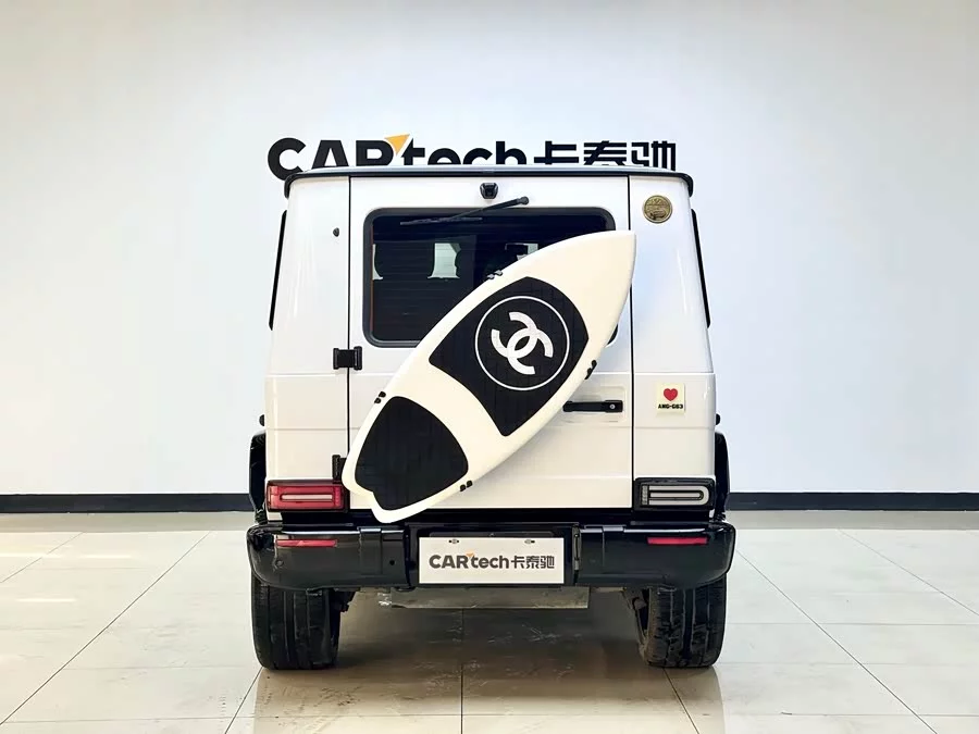 Mercedes Benz G-rated