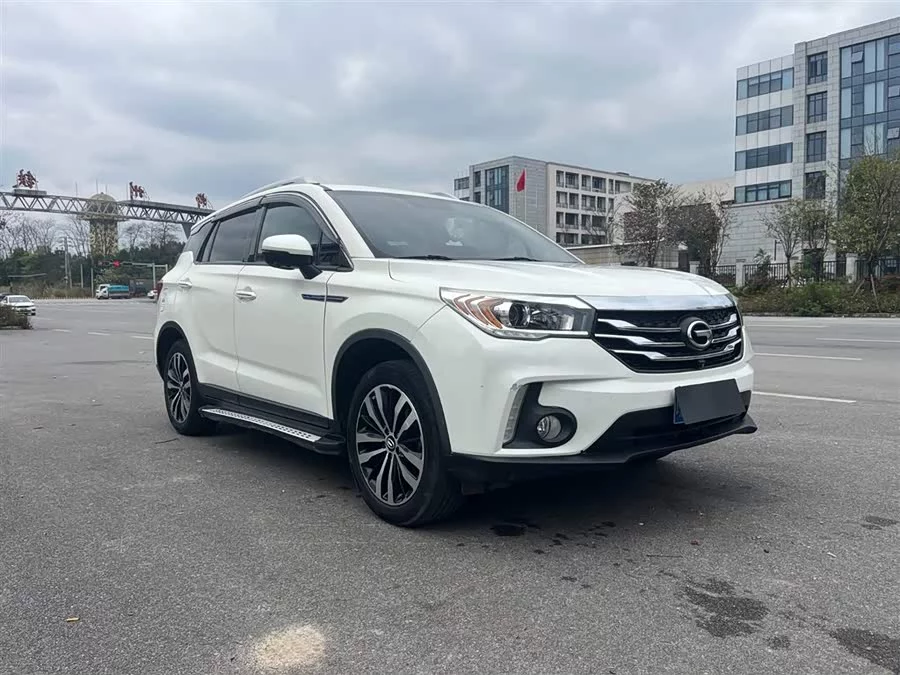GAC Trumpchi GS4