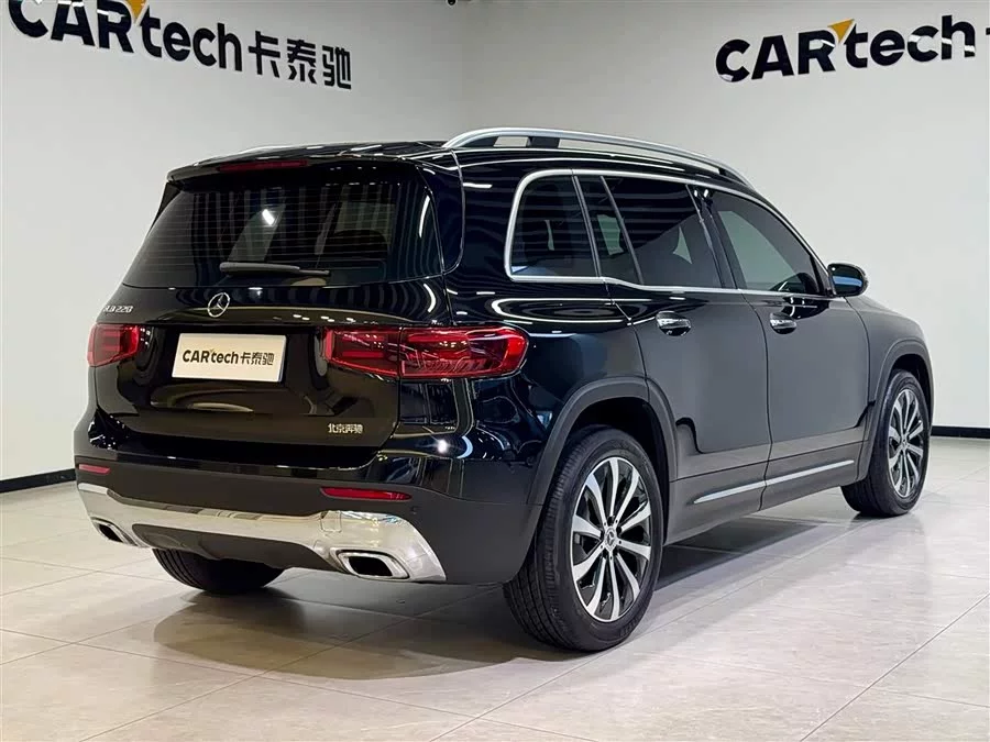 Mercedes Benz GLB