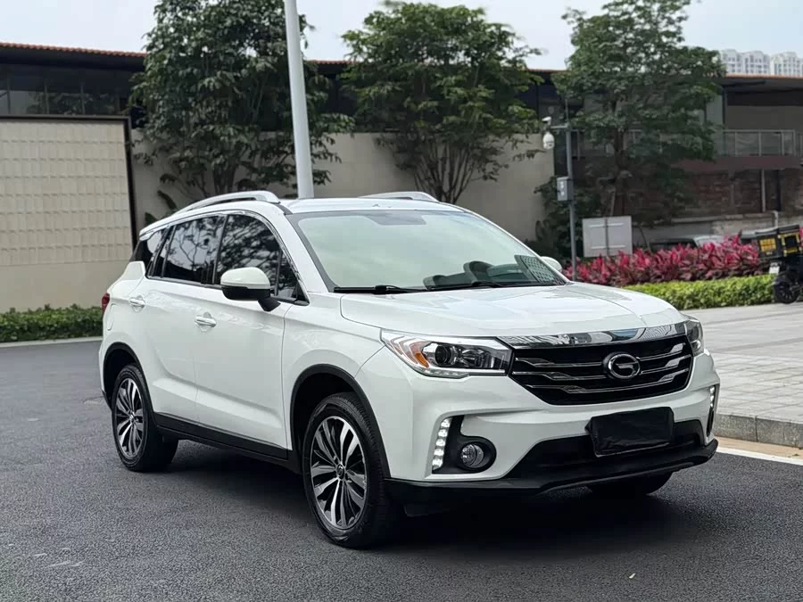 GAC Trumpchi GS4