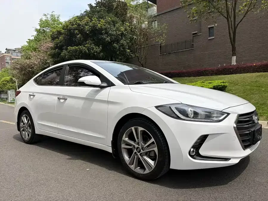 Hyundai elantra