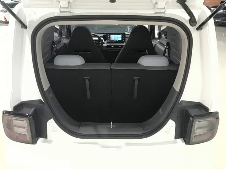Geely panda