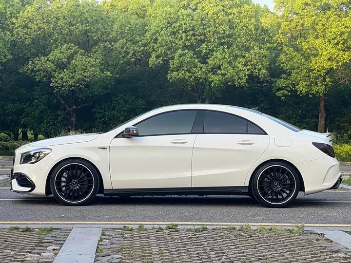 Mercedes-Benz CLA AMG