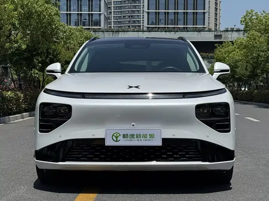 Xpeng G9