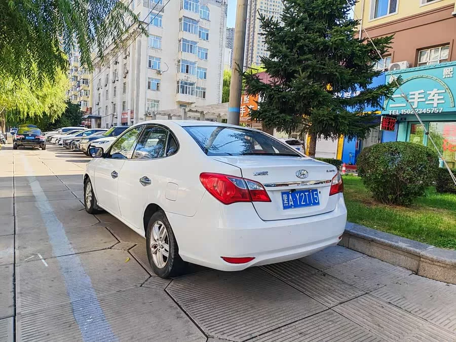 Hyundai Elantra / Celesta
