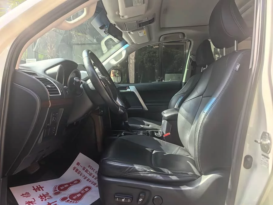 Toyota Prado