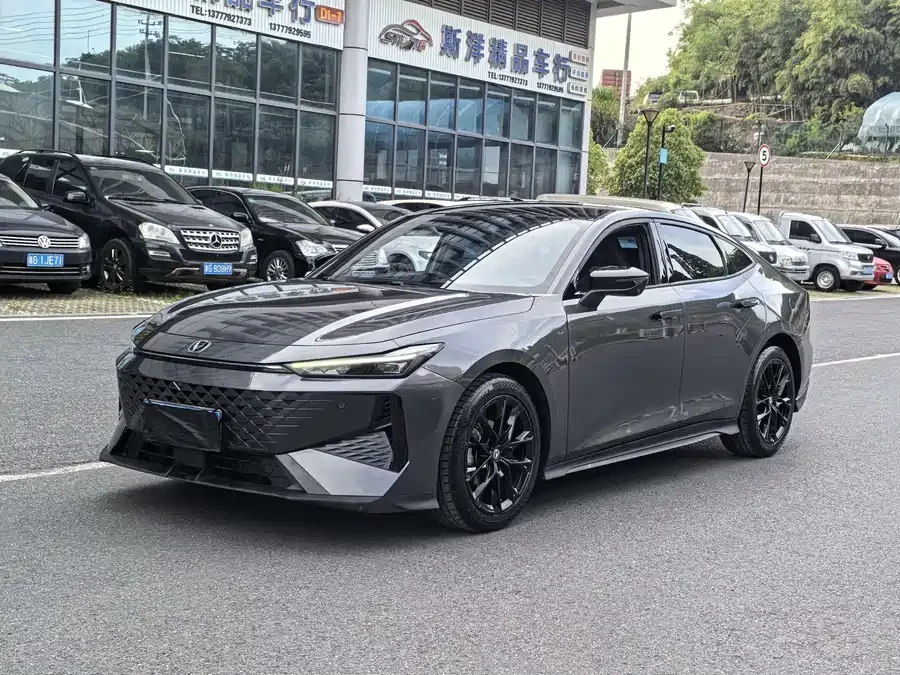 Changan UNI-V
