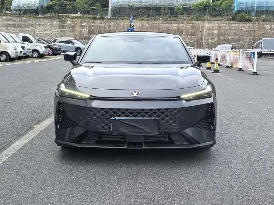 Changan UNI-V