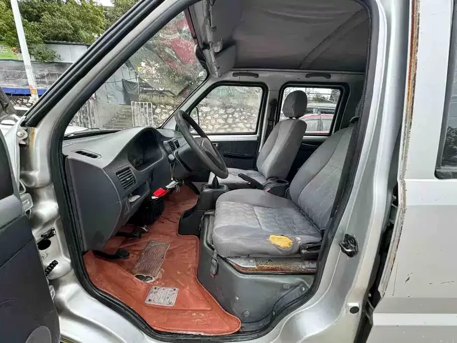 Wuling Rongguang light truck