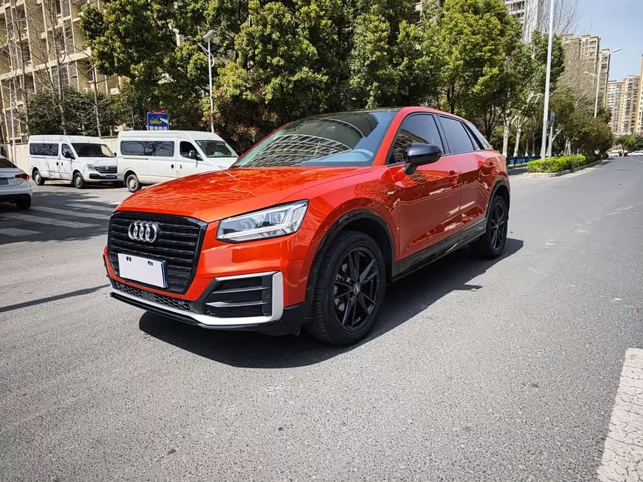 Audi Q2L