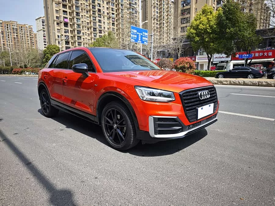 Audi Q2L