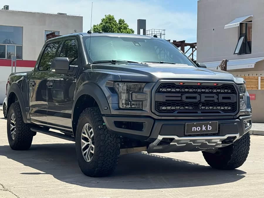 Ford F-150 Raptor