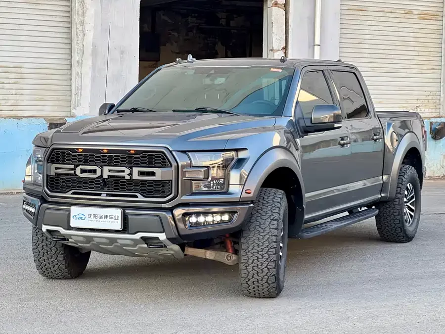 Ford F-150 Raptor