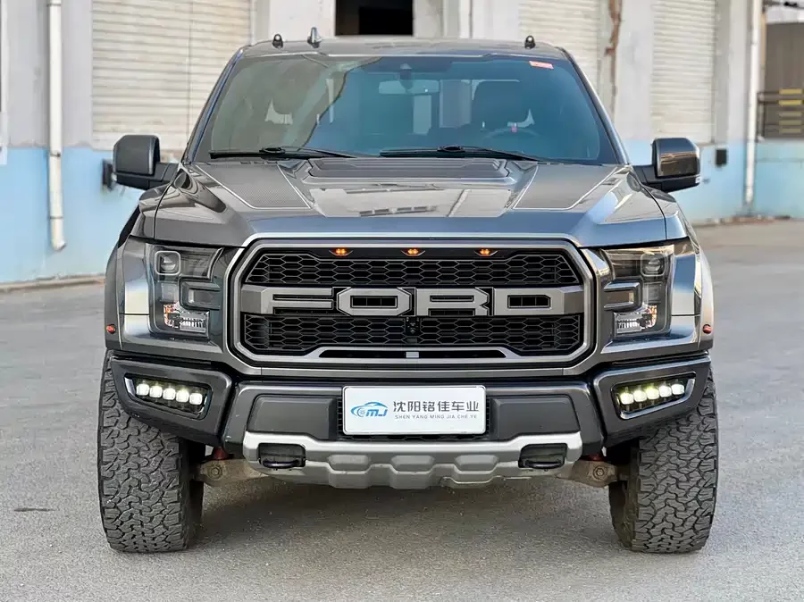 Ford F-150 Raptor