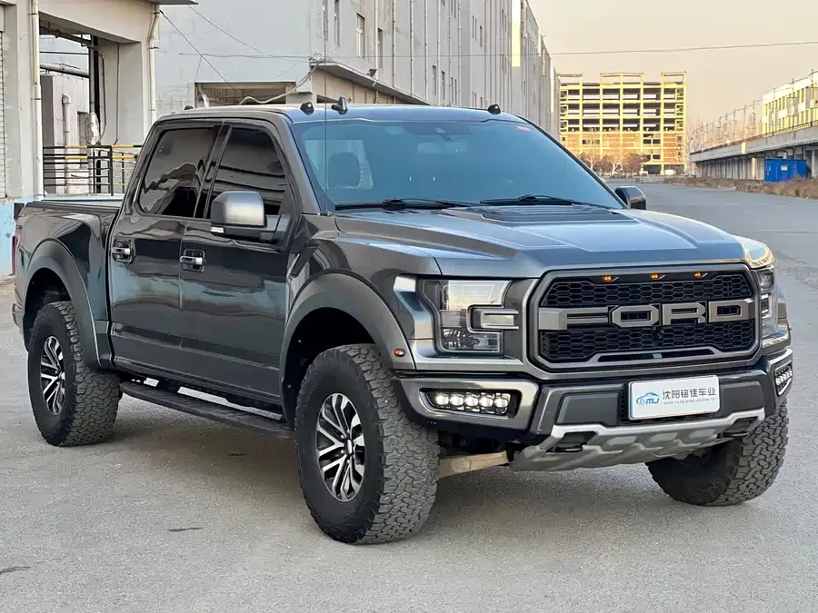 Ford F-150 Raptor