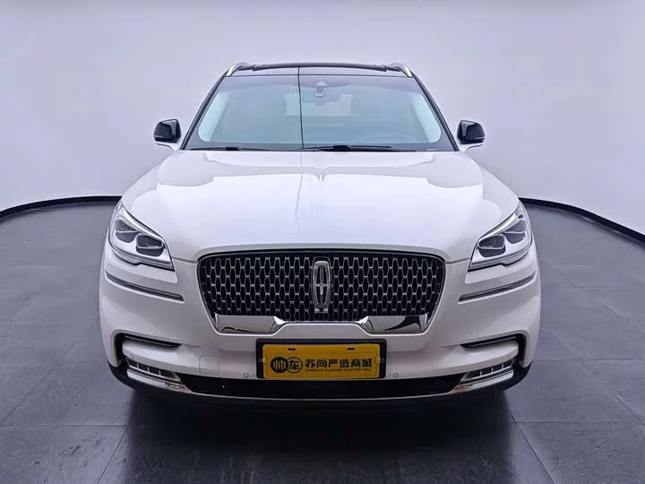 Lincoln aviator