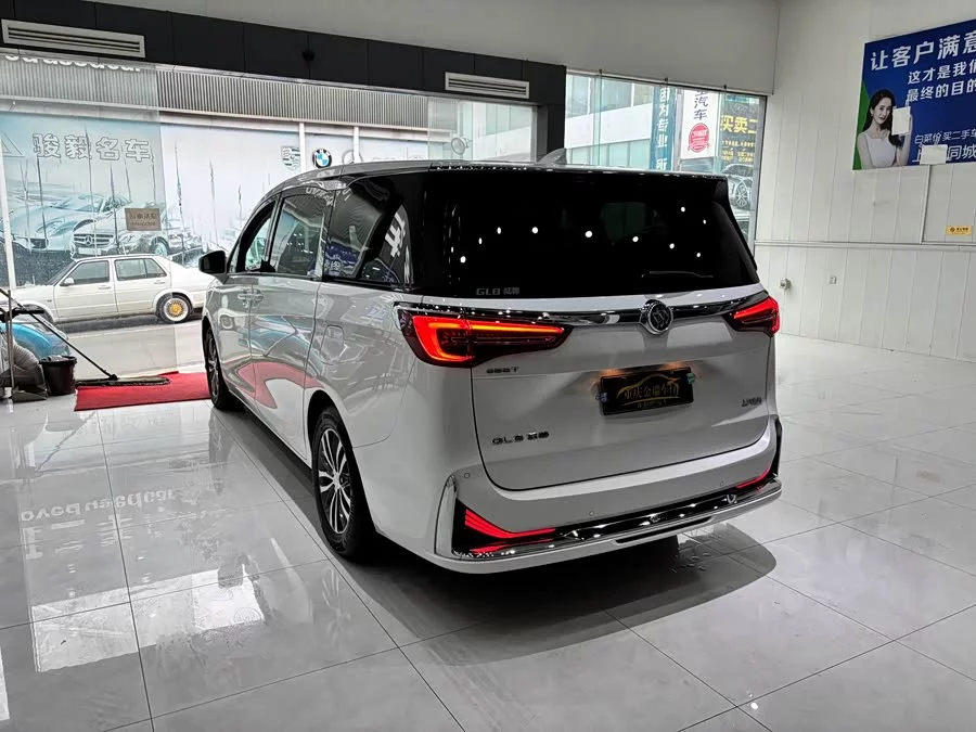 Buick GL8