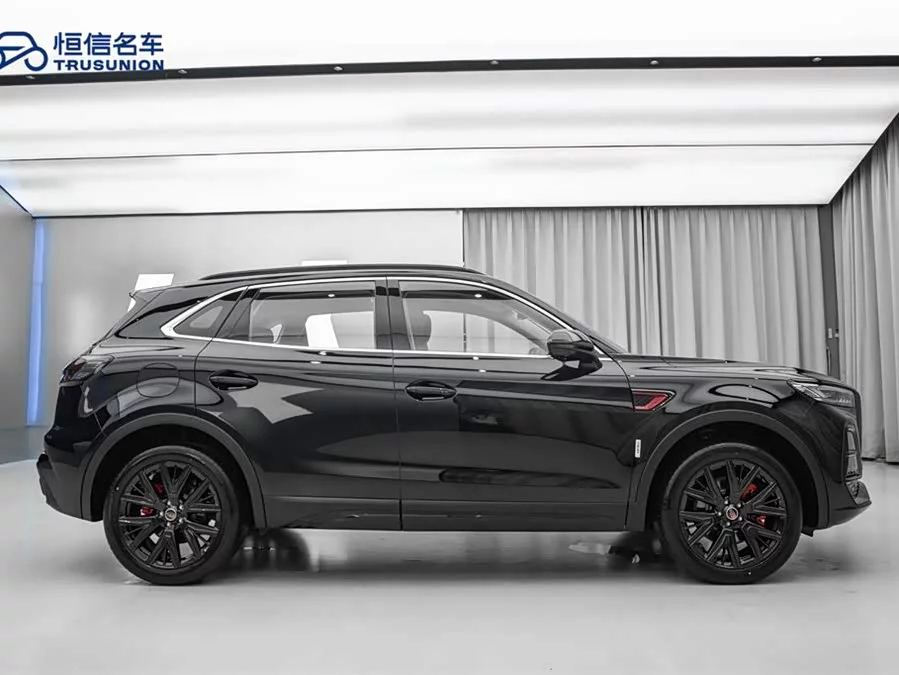 Hongqi HS5