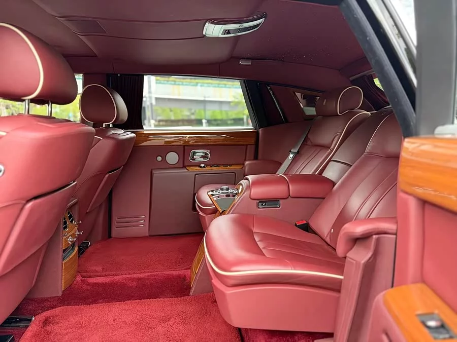 Rolls-Royce Phantom