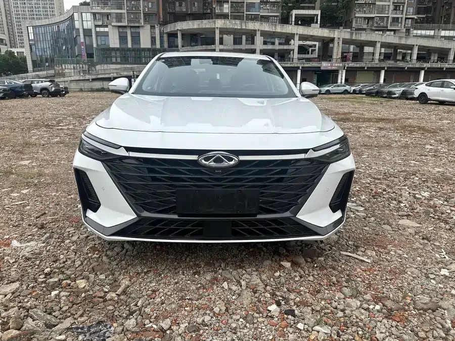 Chery Arrizo 8