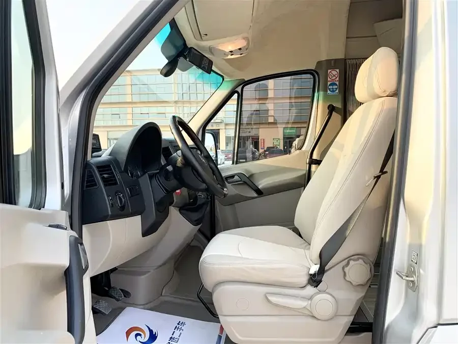 Mercedes Benz Sprinter