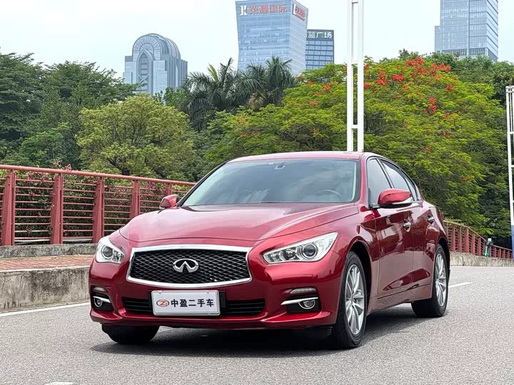 Infiniti Q50