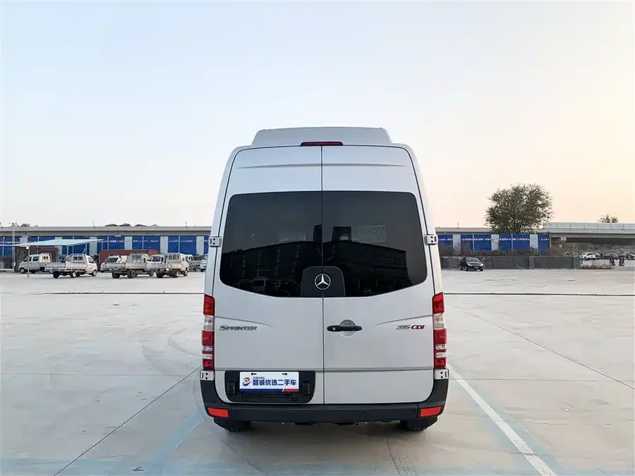 Mercedes Benz Sprinter