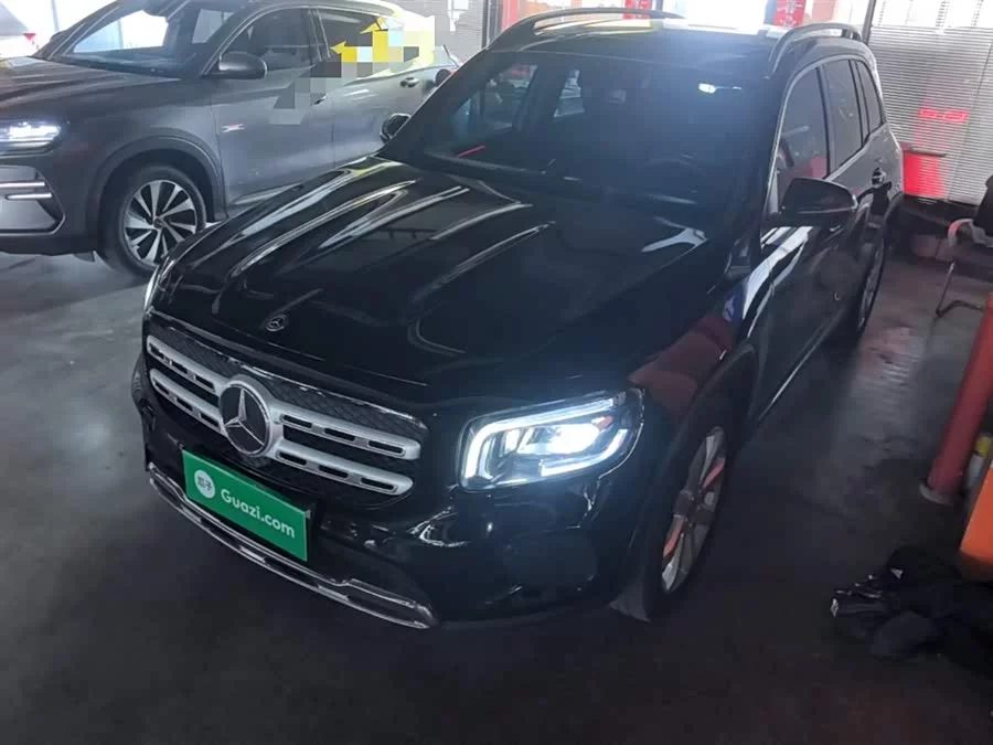 Mercedes Benz GLB