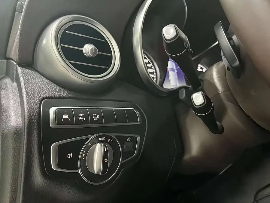 Mercedes Benz GLC