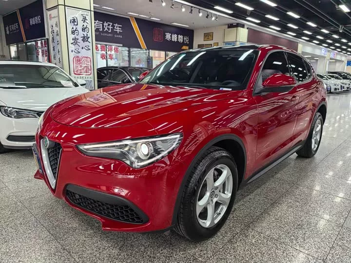 alfa romeo Stelvio