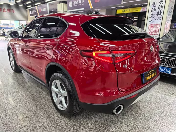 alfa romeo Stelvio