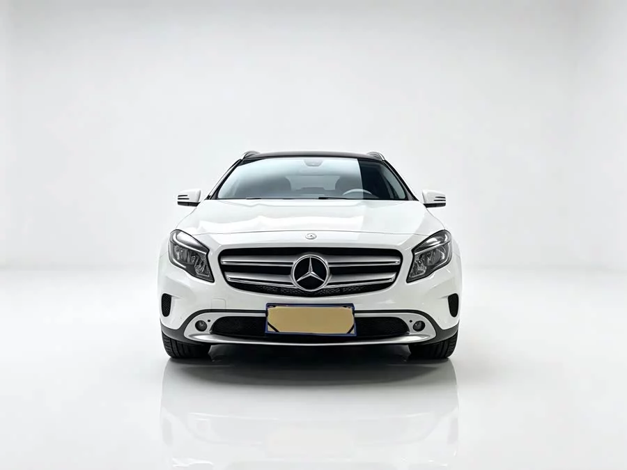 Mercedes Benz GLA