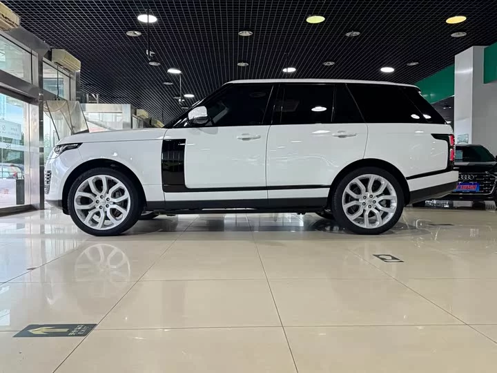 Land Rover range rover