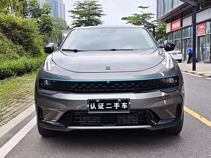 Lynk & Co 05