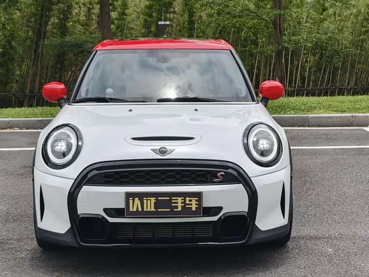 MINI 