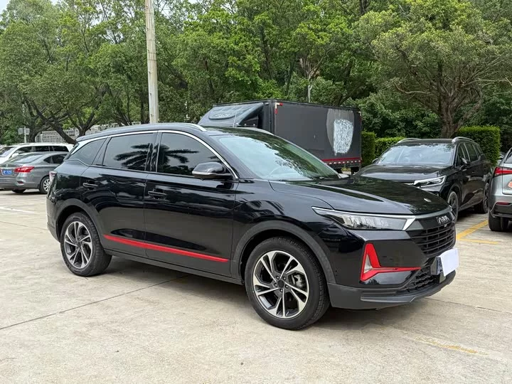 Dongfeng AX7
