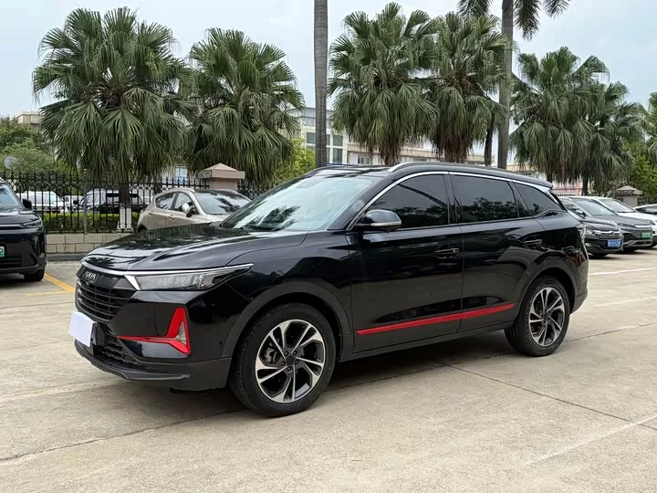 Dongfeng AX7