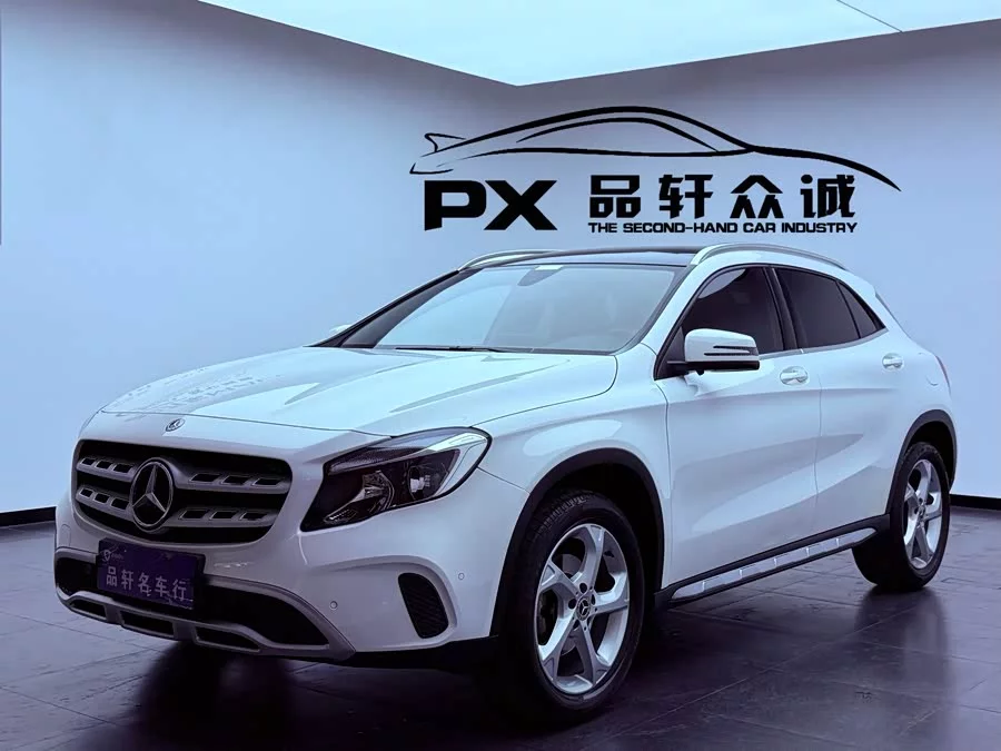 Mercedes Benz GLA