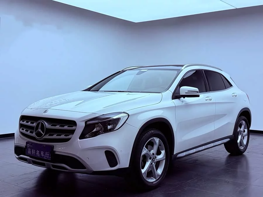Mercedes Benz GLA