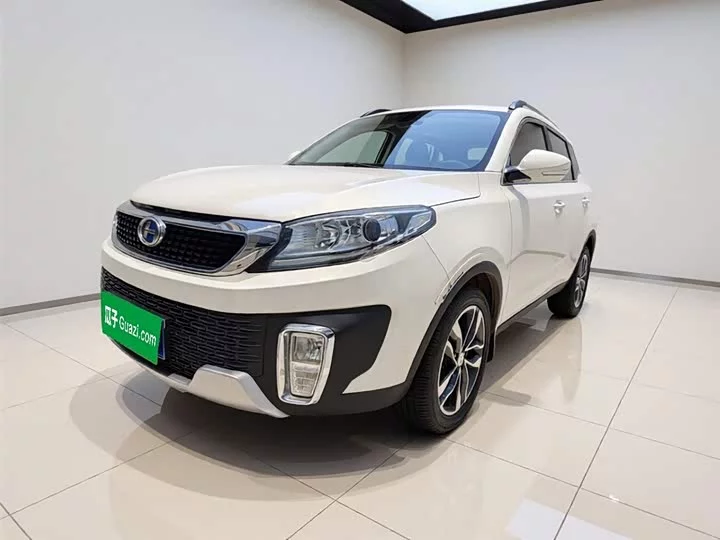 BAIC Q35