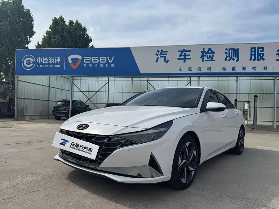 Hyundai Elantra