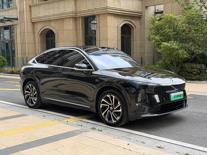 NIO EC6