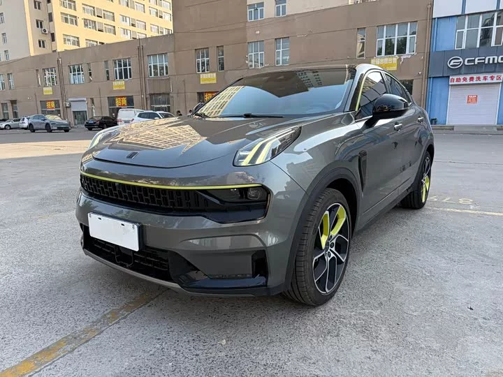 Lynk & Co 05