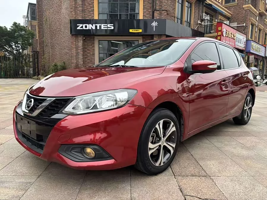 Nissan Tiida
