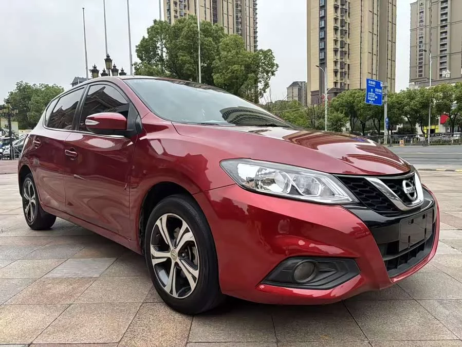 Nissan Tiida