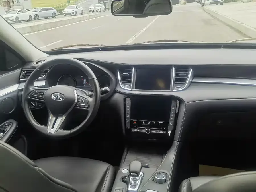 Infiniti QX50
