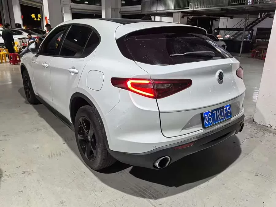 Alfa Romeo Stelvio