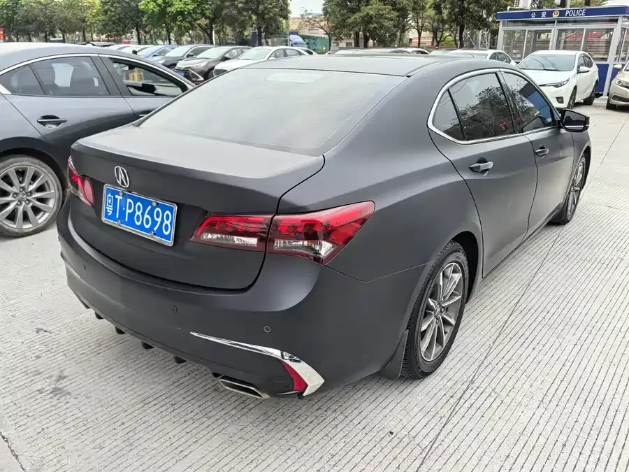 Acura TLX-L