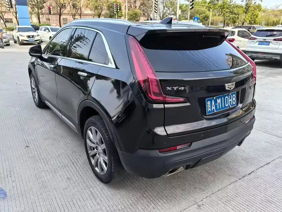 Cadillac XT4