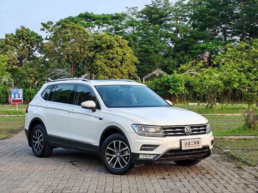 Volkswagen Tiguan L